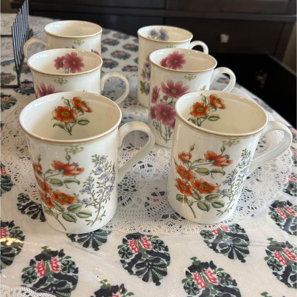 Floral Ceramic Mug Set - White with Multicolor Floral Design